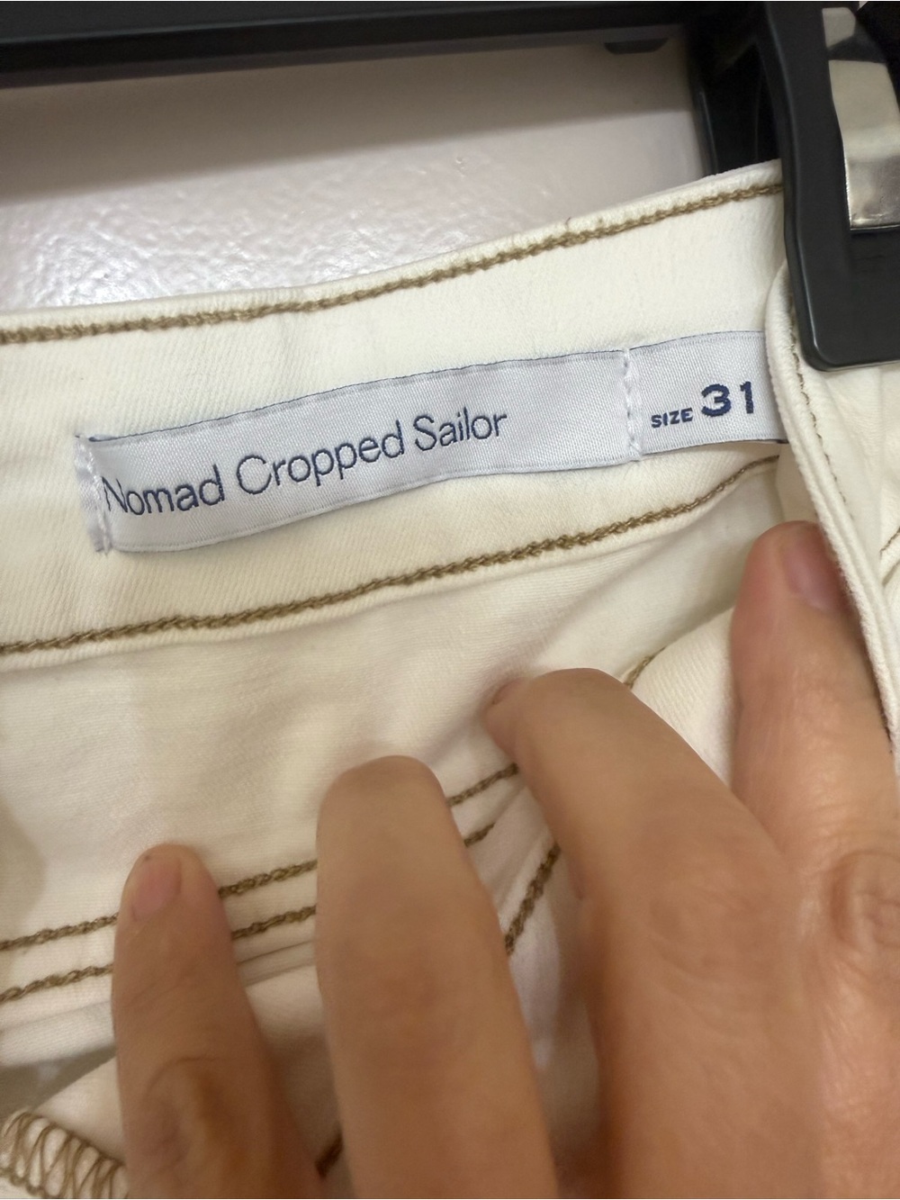 Voyageur White Nomad Cropped Sailor - Picture 5 of 8